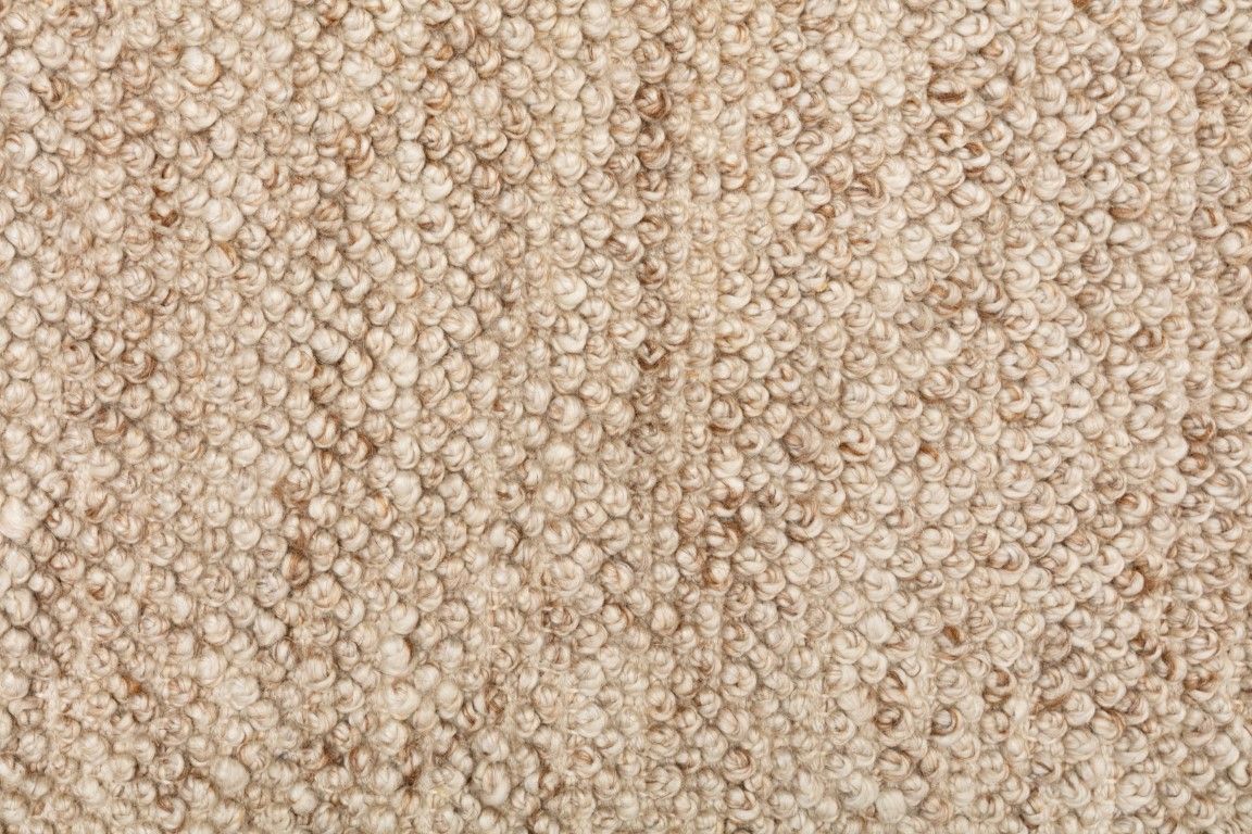 The Avenue 160 Round Beige Rug in durable PET yarn with a wool-like feel. Size 160 Diameter. Close