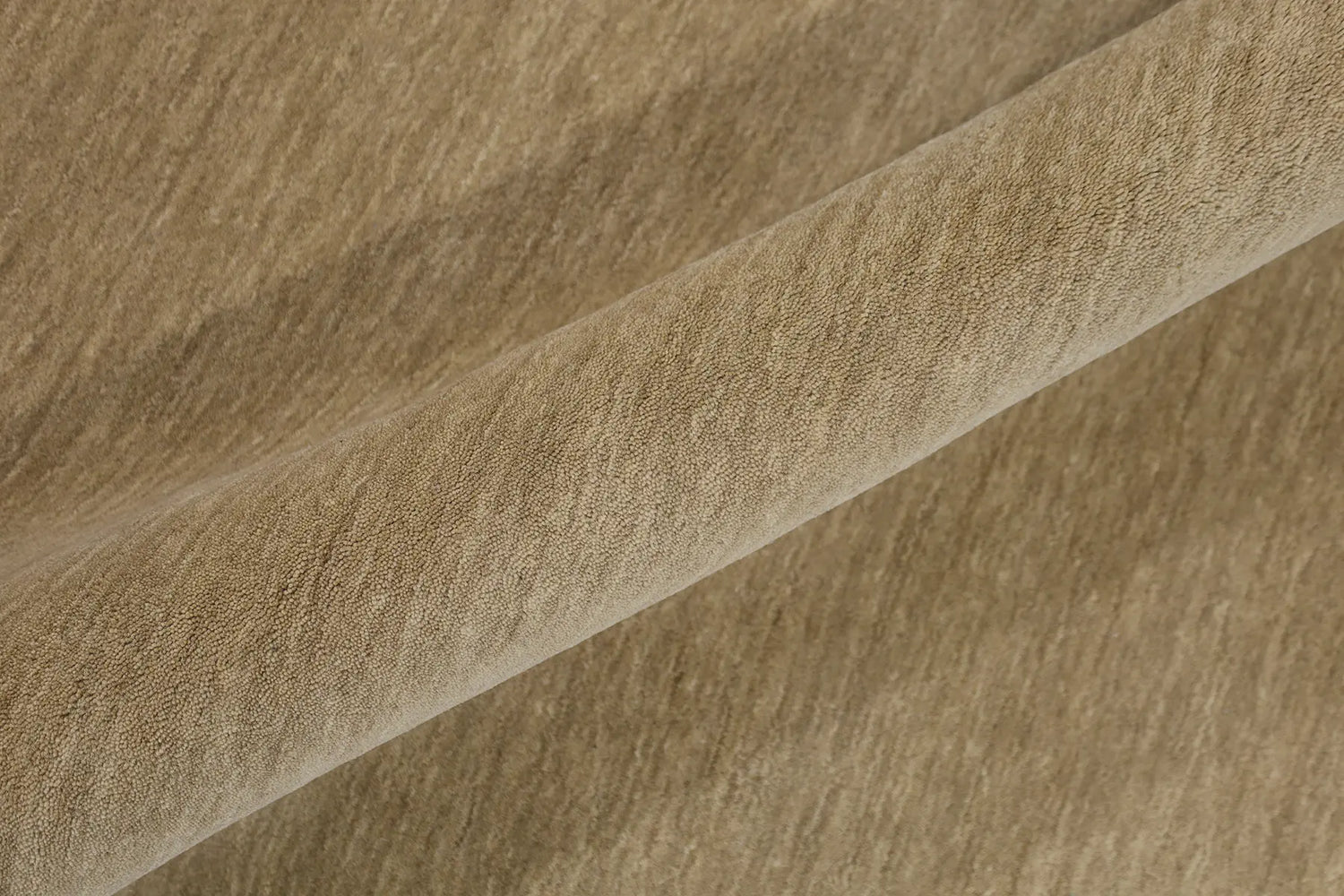 The Lori Piled hand woven rug collection. 6 colours in 4 sizes. Ochoco Rugs Perth.