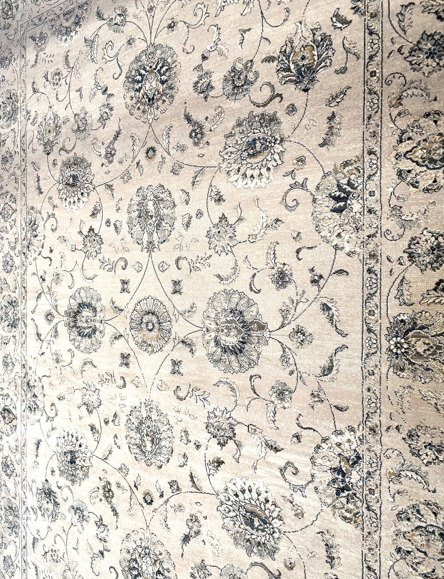 The Davinci Kashan Light Grey Persian Rug. Machine made and crafted from durable heat-set polypropylene. The classic Persian design will elevate your home decor. Colours, Greys. 4 Sizes. Angle.