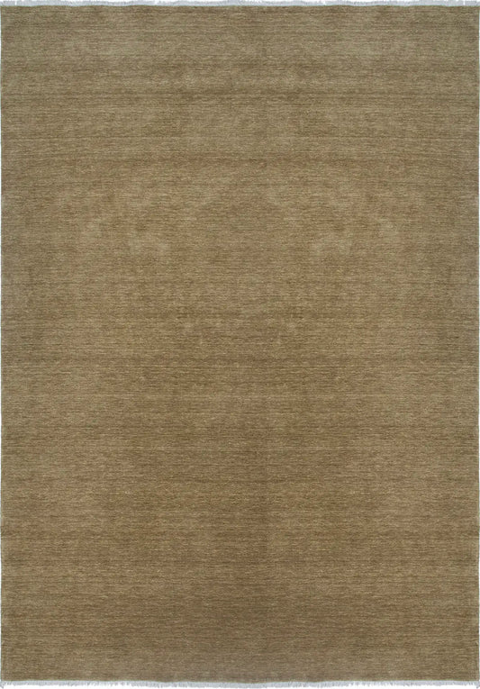 Lori Camel is a luxurious hand loomed floor rug made of 100% wool. The wool material creates a soft texture and a smooth pile height of 16-18mm. Colour beige, brown accents. Sizes 160 X 230, 200 X 290, 240 X 340 and 300 X 400. Top view.