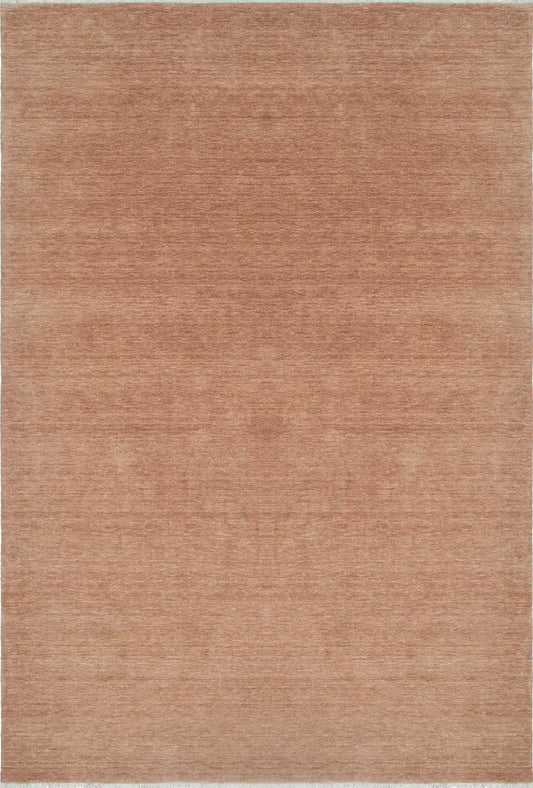 Lori Pearl is a luxurious hand loomed floor rug made of 100% wool. The wool material creates a soft texture and a smooth pile height of 16-18mm. Rich pearl with cream tassels. Sizes 160 X 230, 200 X 290, 240 X 340 and 300 X 400. Top view.