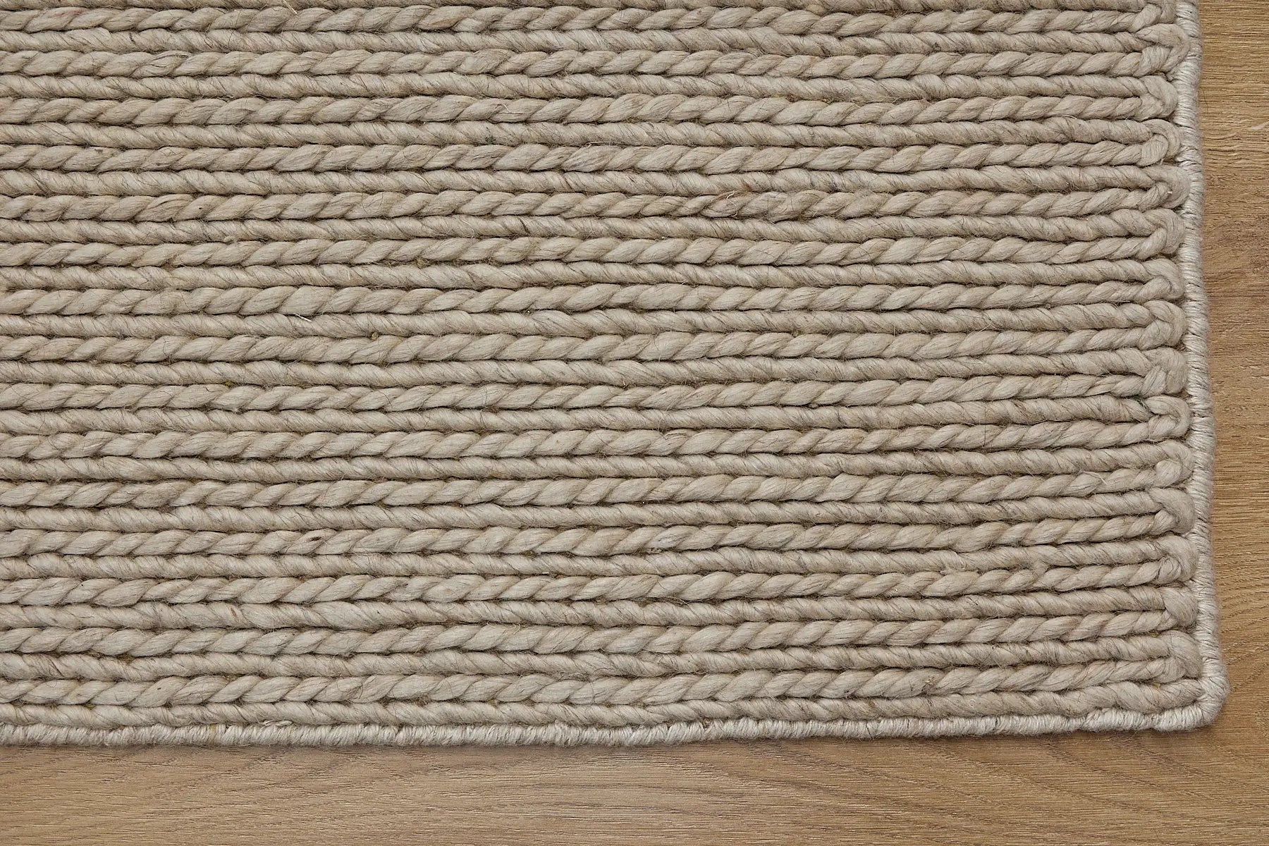 Luxury Beige is a hand-braided rug crafted using wool and bamboo silk for luxurious feel. Its contemporary Scandinavian design stands out with a modern look and a pile height of 16-18mm. Colour Beige. Sizes 160 X 230, 200 X 290, 240 X 340 and 300 X 400. Corner.