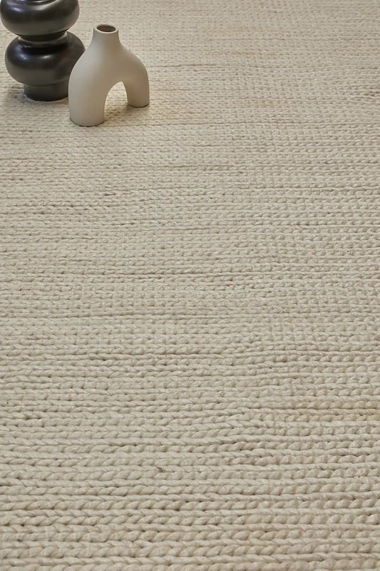 Luxury White is a hand-braided rug crafted using wool and bamboo silk for luxurious feel. Its contemporary Scandinavian design stands out with a modern look and a pile height of 16-18mm. Colour White. Sizes 160 X 230, 200 X 290, 240 X 340 and 300 X 400. Life.