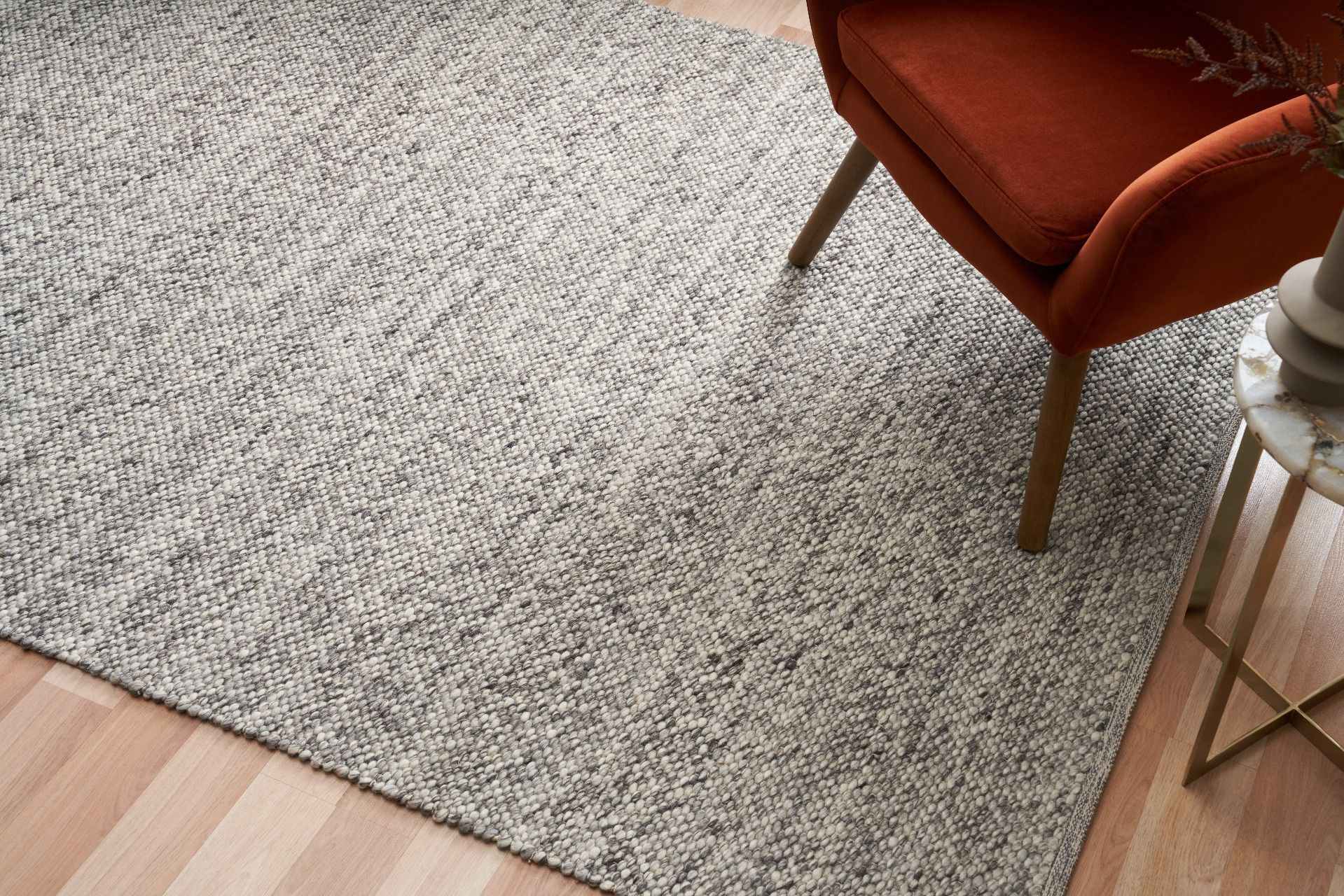 Park Lane Dark Grey is a contemporary hand woven flatweave rug. Made from 80%  New Zealand Wool and 20% polyester for a soft and slightly textured feel. Colour Dark Grey. Sizes 155 X 225, 200 X 290, 240 X 320 and 300 X 400. Life.