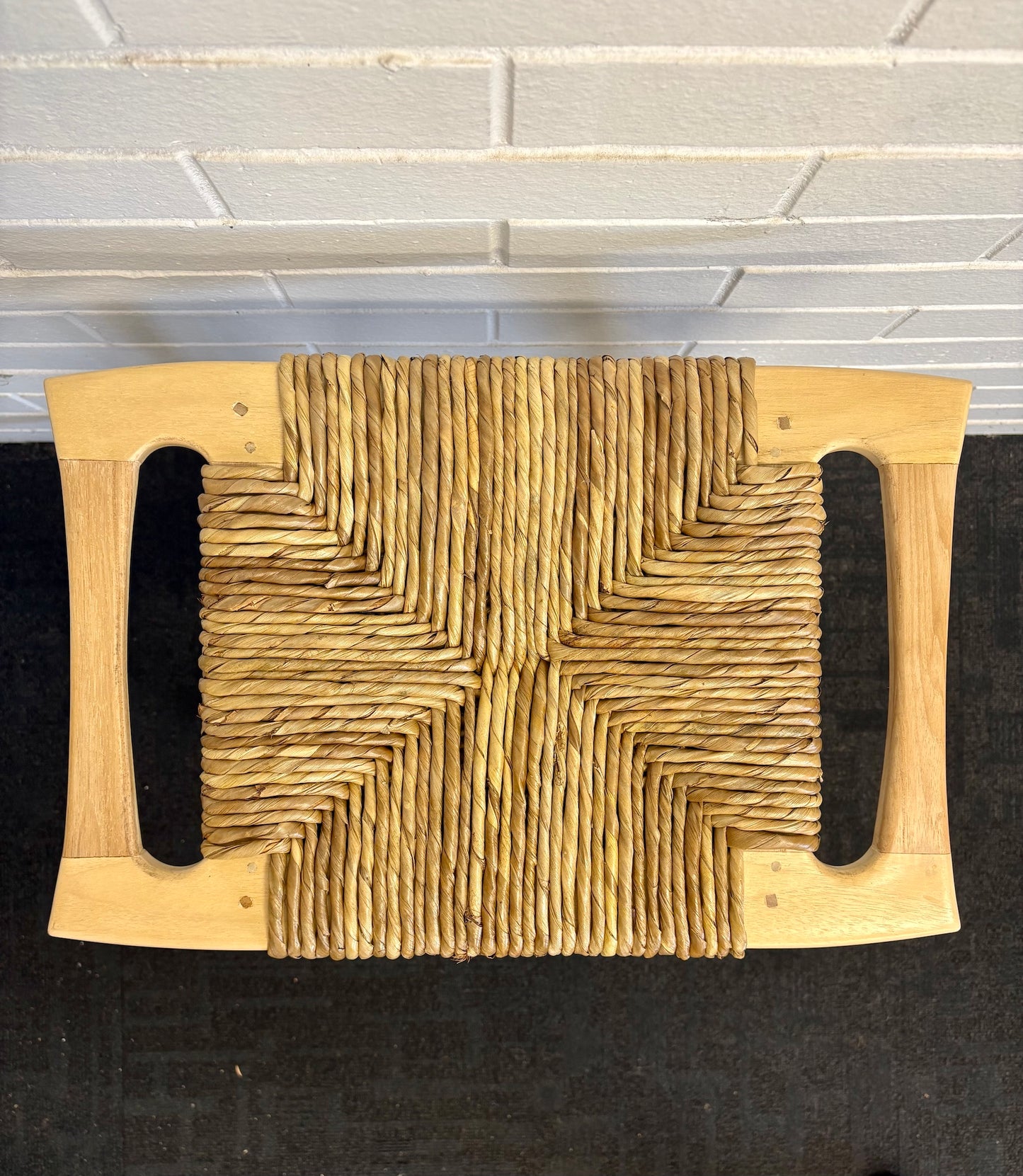 The Potomac Barstool gives a coastal contemporary vibe. Crafted from a sustainable teak frame, the seat is made of durable synthetic pandan rope. Colour natural. Measures 560 wide X 360 depth X 680 height. Top.