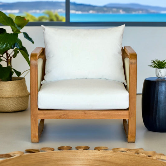 The Sahara White Occasional Chair is an indoor/outdoor lounge. Featuring a solid teak frame and UV resistant cushioned seat and back. Colours, natural and white rope with white cushions. Measures  760 Wide x 750 depth x 800 back height and 400 seat height. Style.