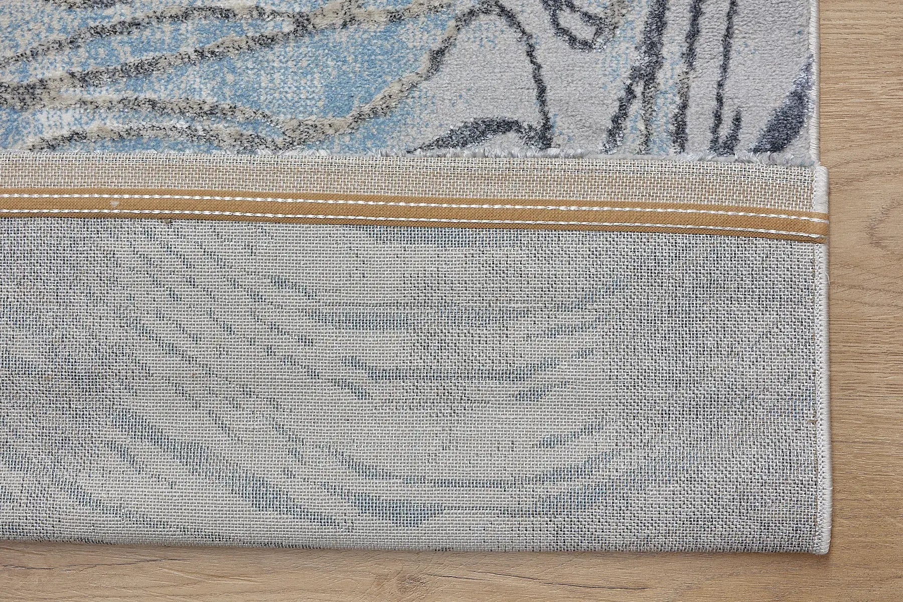 Swiss Blue is a machine-made polyester rug with an abstract modern/contemporary design. It boasts a 7-9mm pile height. Colours white and silver with blue accents. Sizes 160 X 230, 200 X 290, 240 X 340 and 300 X 400. Fold.