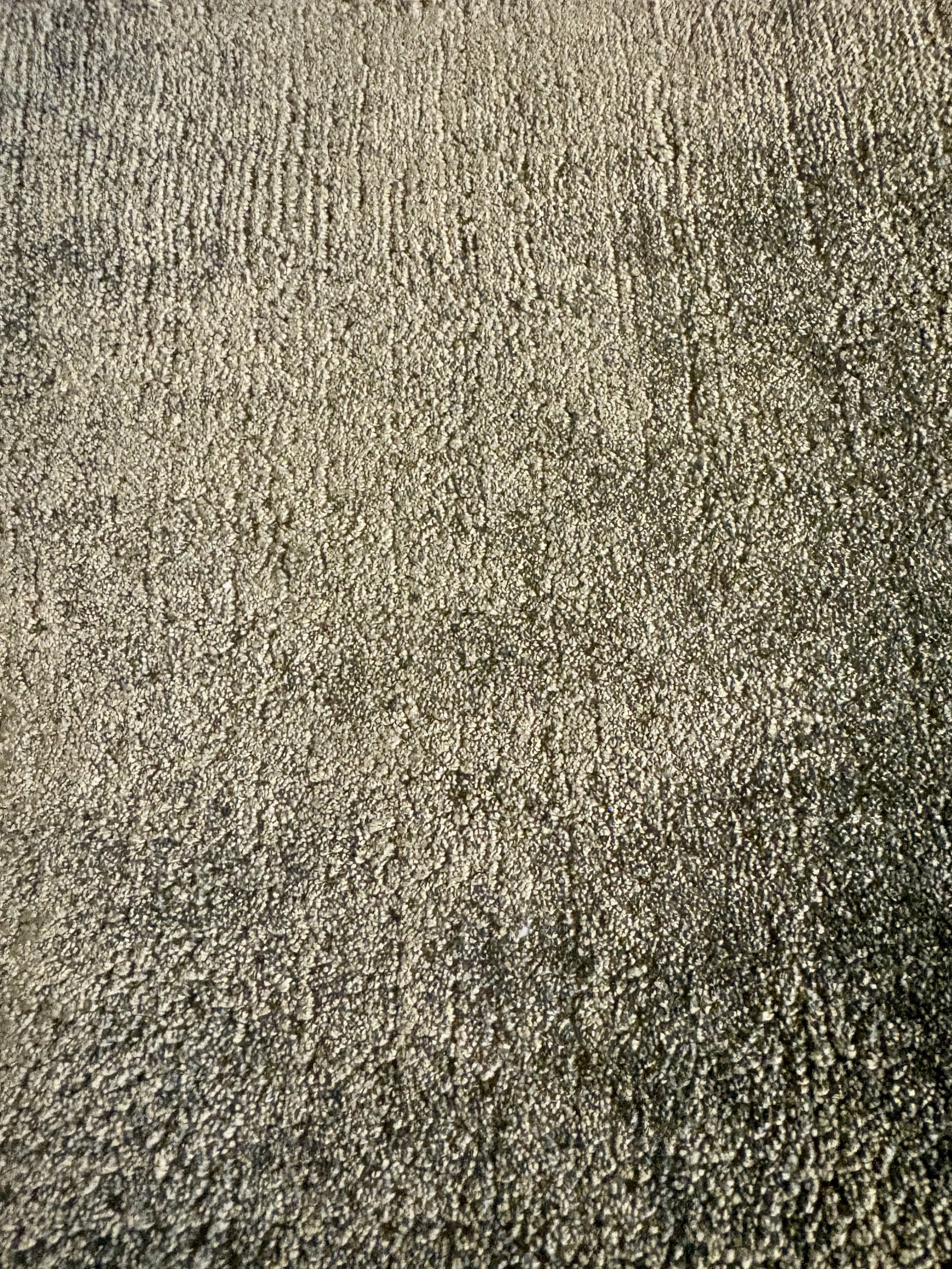 Tempo Green is a hand-loomed low-cut piled rug. Crafted with bamboo silk, it offers medium texture and has a pile height of 10-12mm. Colour jade green. Sizes 160 X 230, 200 X 290 and 240 X 340. Sheen Side.