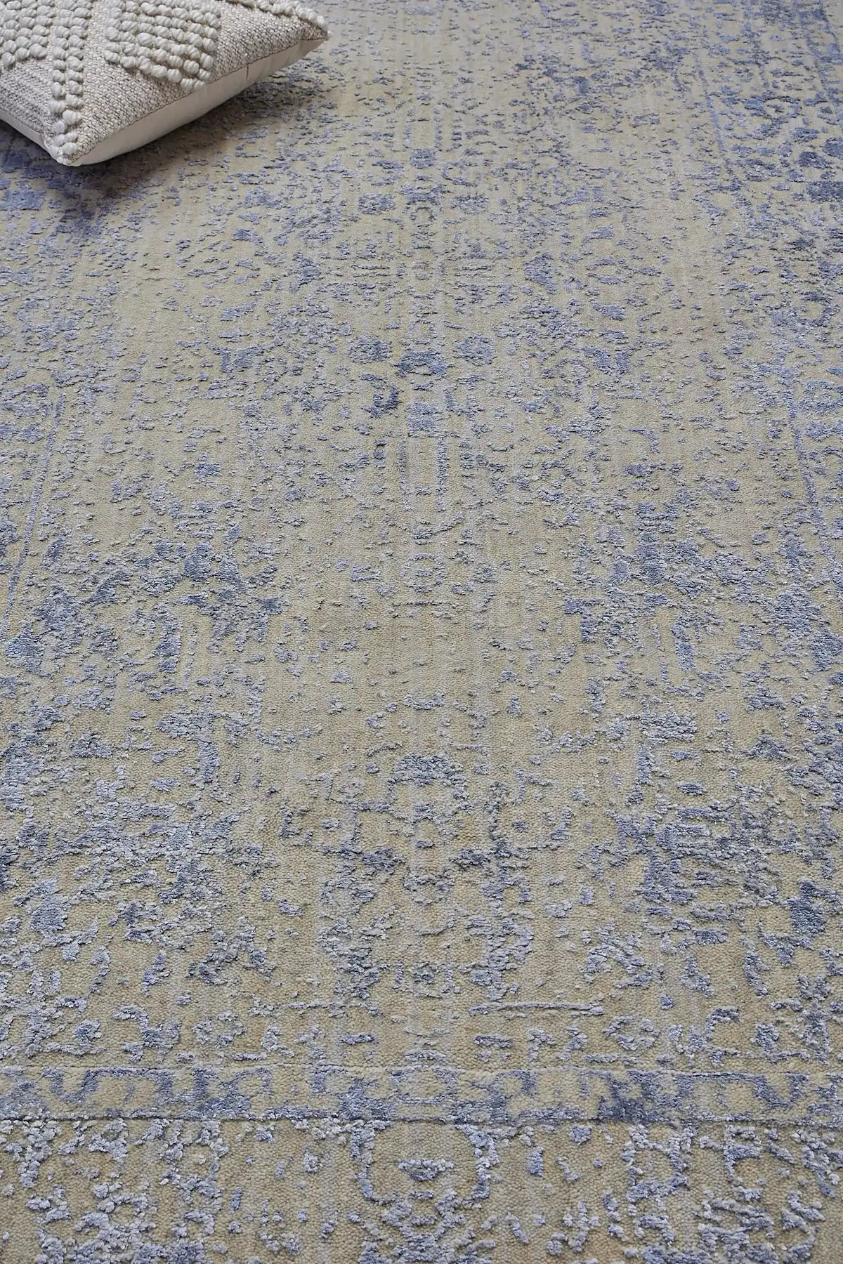 Victoria Silver is hand-loomed rug from silky viscose. Featuring a vintage distressed traditional design and medium texture. Has a pile height of 10-12mm. Colour Silver with light blue accents. Sizes 160 X 230, 200 X 290 and 240 X 340. Life.